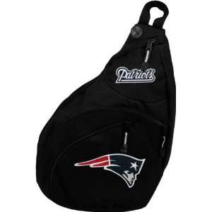  New England Patriots Black Slingshot Backpack: Sports 