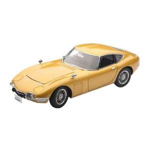  Toyota 2000 GT Upgraded Gold 1:18 Autoart: Toys & Games