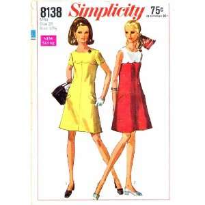   Mod A line Scalloped Dress Size 10 Bust 32 1/2 Arts, Crafts & Sewing