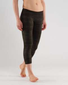 LULULEMON LULULEMON Wunder Under Crop Size 4, 6, 8, Camo or Olive 