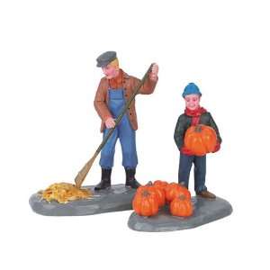  Lemax Harvest Crossing Village Harvest Clean Up 2 Piece 