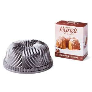   Nordicware Bavaria Bundt Cake Pan with Bonus Mix: Kitchen & Dining