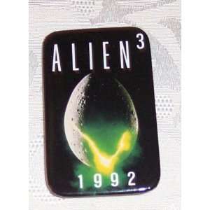  ALIEN 3 1992 Promotional Movie BUTTON PIN BADGE Signourney 