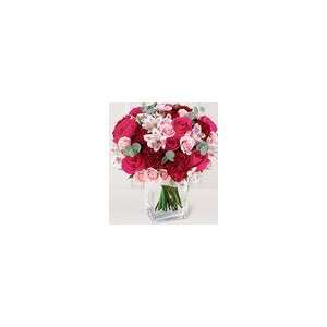  FTD Gentle Caress Bouquet   PREMIUM Patio, Lawn & Garden