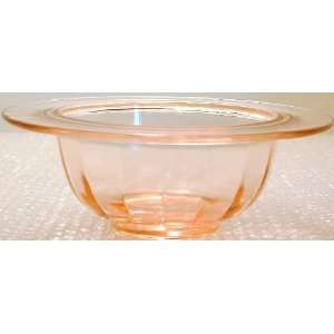  GL39   Vintage depression glass wide edged pink cereal 