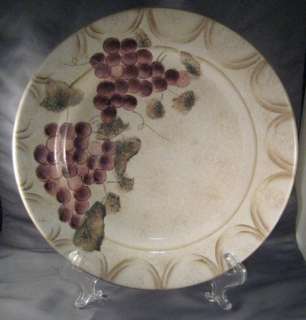 Oneida Veneto Dinner Plate (with Grapes)  
