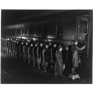   Transporting US Army troops in Pullman cars,1942,WWII