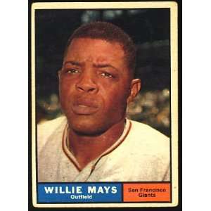   Topps Willie Mays #150 Excellent Cond. No Creases: Sports & Outdoors