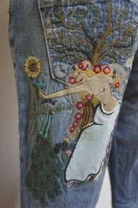 TRUE RELIGION ~BOBBY~ GODIVA Unicorn Embroidered Distress Jeans Sz 28 