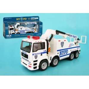 NYPD Pullback Tow Truck (**): Toys & Games