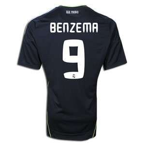 Benzema Real Madrid Away 10/11 Jersey (Size:L):  Sports 