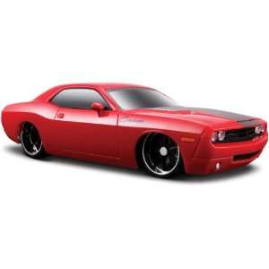  1:24 Maisto Dodge Challenger Concept Red R/C Car: Toys 