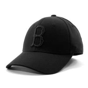  Butler Bulldogs NCAA Black on Black Tonal Hat: Sports 