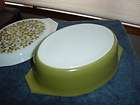 Green/White ** PYREX ** Oval 2 1/2 Qt Covered Casserole