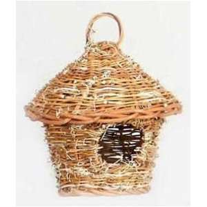  Prevue Pet Products Thathed Hut Bird Nest