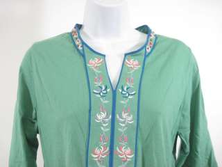   cardigan sweater sz l this lovely cardigan is green with colorful
