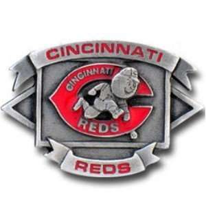  Team Design MLB Pin   Cincinnati Reds: Home & Kitchen