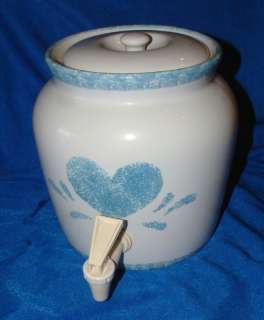 Ceramic Tea Lemonade Pot with lid and spout. Heart  
