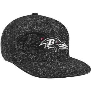   Ravens Black Heathered Flat Brim Sideline Flex Hat