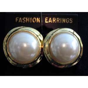 (6) SETS OF 3 PC. Pearl Gold Tone set 