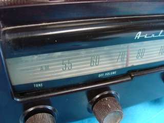Deco Airline Bakelite Tube Radio Model BR 1542 A Montgomery Ward Table 