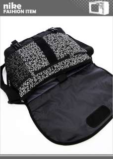 BN NIKE CASCADE 20 Messenger/Shoulder Bag *Black*  