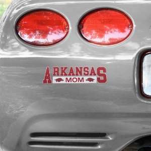  NCAA Arkansas Razorbacks Mom Car Decal: Automotive