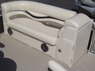 20 Qwest Pontoon Boat Luxury Series Honda 50 HP 4 Stroke Fuel 