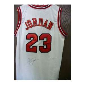 Signed Jordan, Michael (Chicago Bulls) Authentic Chicago Bulls Jersey 